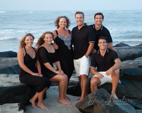 Beach family portrait 6 adults