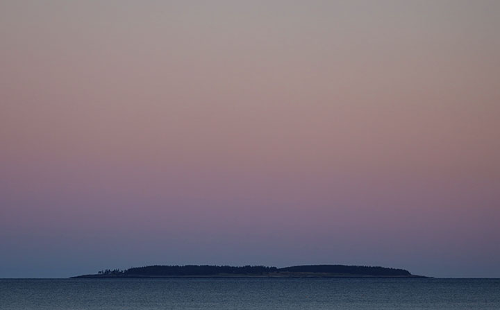 Seawall Acadia at dusk