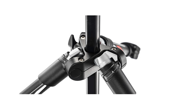 Manfrotto Befree folding legs mechanism close-up