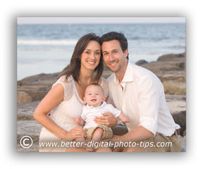 Pose of a family of 3 on the Beach