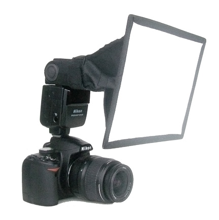 Collapsible softbox for macro photography lighting