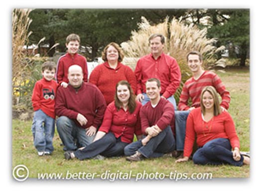 Family pose of 9 people