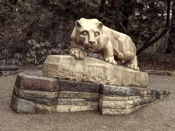 Penn State lion statue