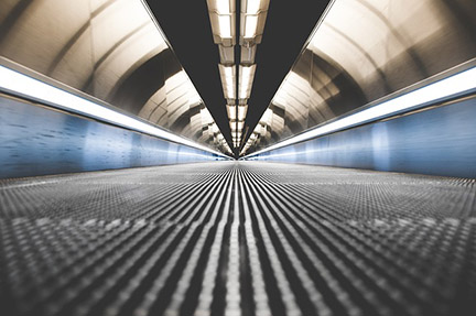 travelator airport walkway